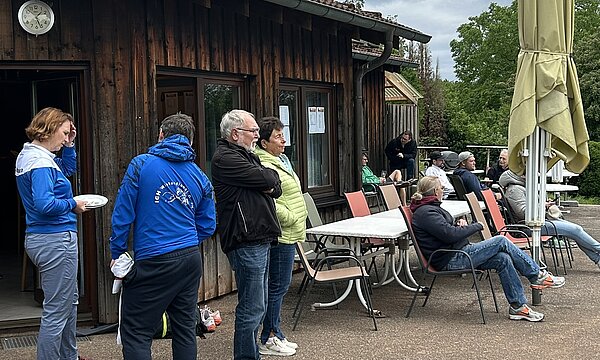 Zu den Newsdetails: Pfingstturnier beim RTC Marbach begeistert trotz Regenstart